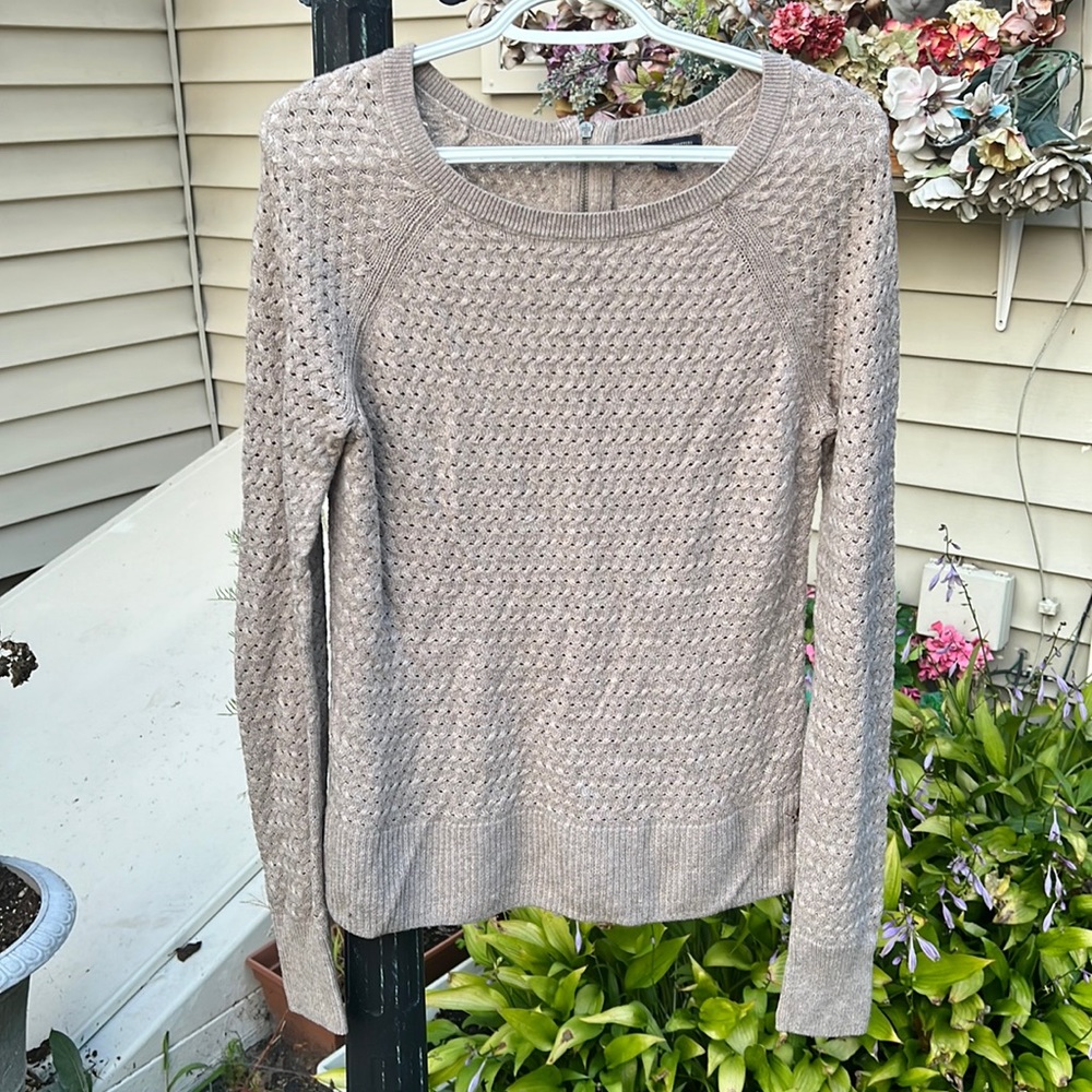 American Eagle Outfitters Womens Sweater Size small , Knit, Long Sleeve